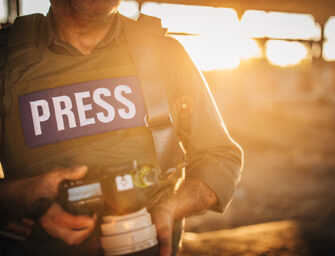 Hostile Environment First Aid Training:  il War Report Training Camp dedicato a fotografi e inviati di guerra